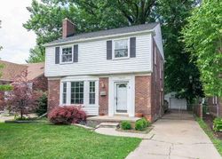 Grosse Pointe Foreclosure